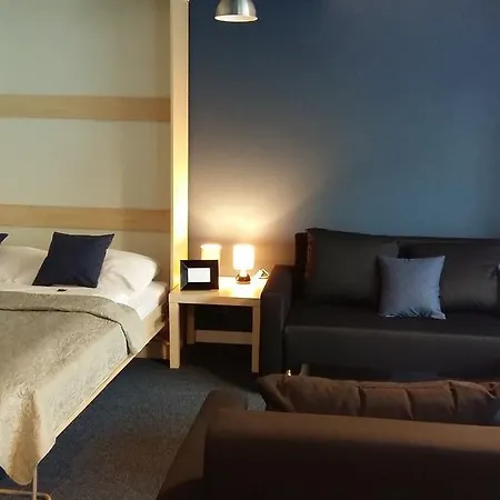黄金酒店 2* 波兹南