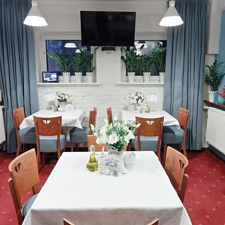 Gold بيت ضيافة بوزنان